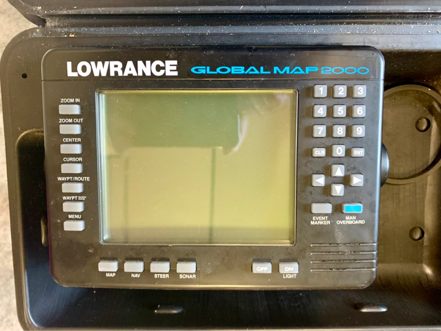 Lowrance Global Map 2000 GPS Fishfinder