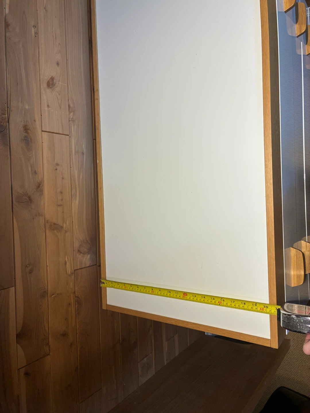 ELLA AND ELLIOT White and Wood 4-Drawer Dresser - photo 5