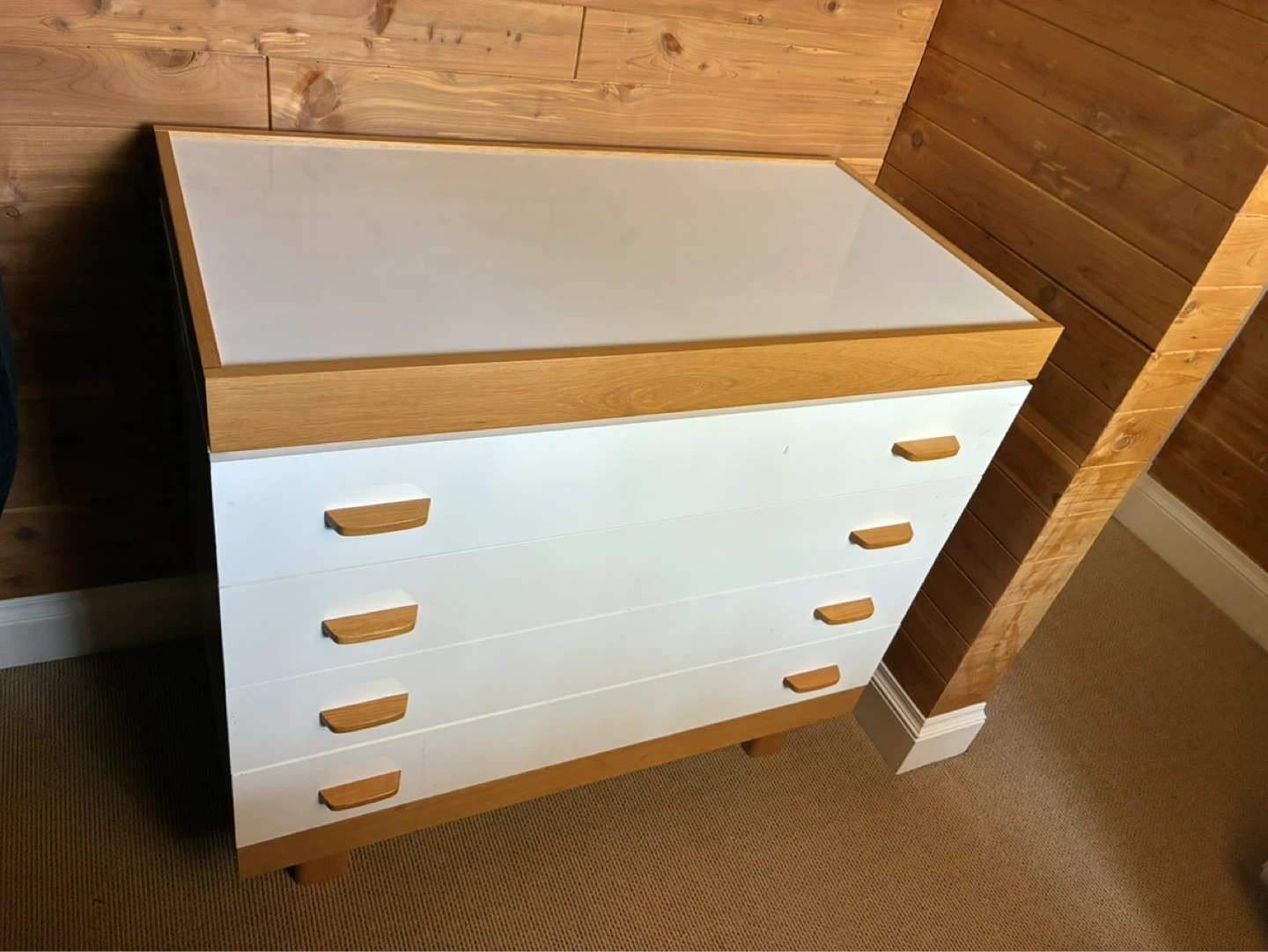 ELLA AND ELLIOT White and Wood 4-Drawer Dresser - photo 4