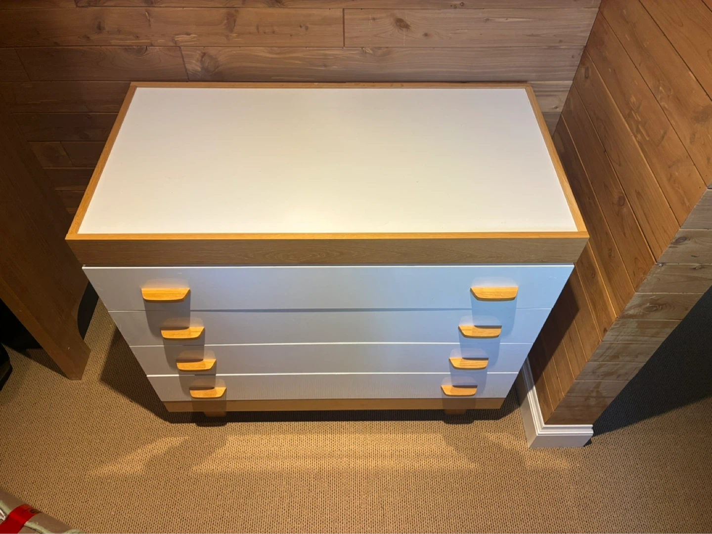 ELLA AND ELLIOT White and Wood 4-Drawer Dresser - photo 2