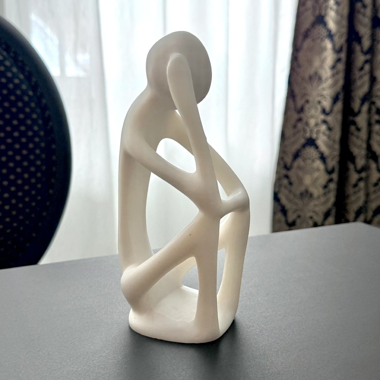 Off-white alabaster thinker sculpture - photo 2