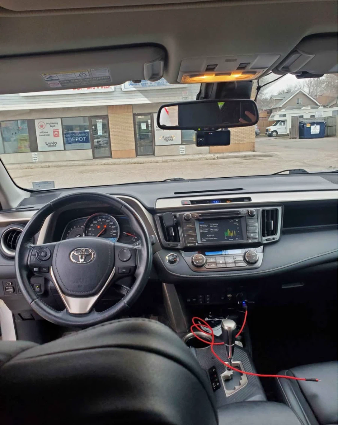 2015 Toyota RAV4 - photo 5