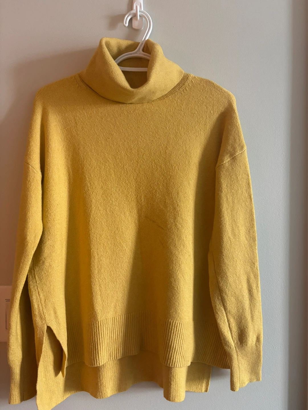 Banana Republic Yellow Turtleneck Sweater Size S