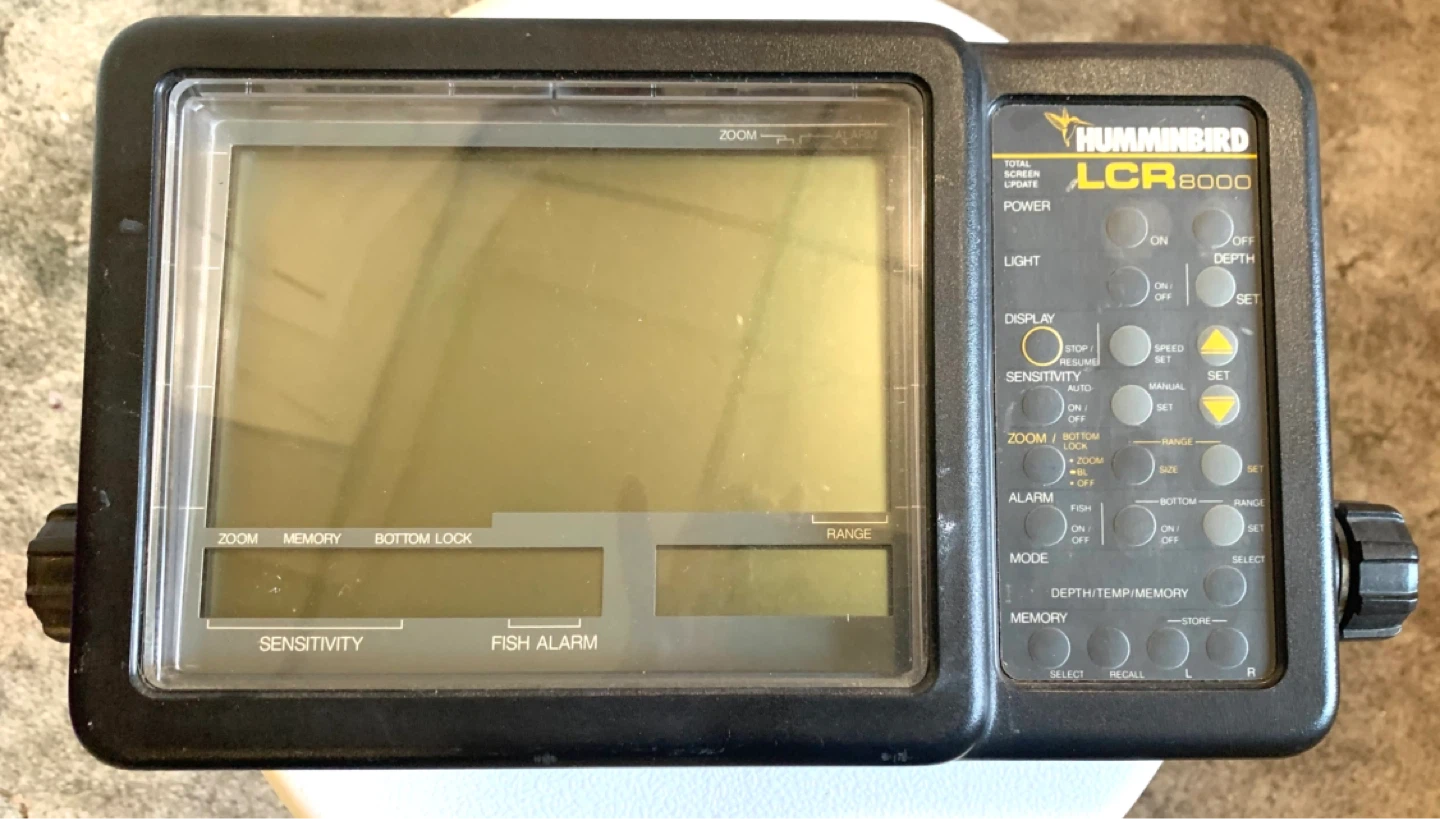 Humminbird LCR 8000 Fish Finder