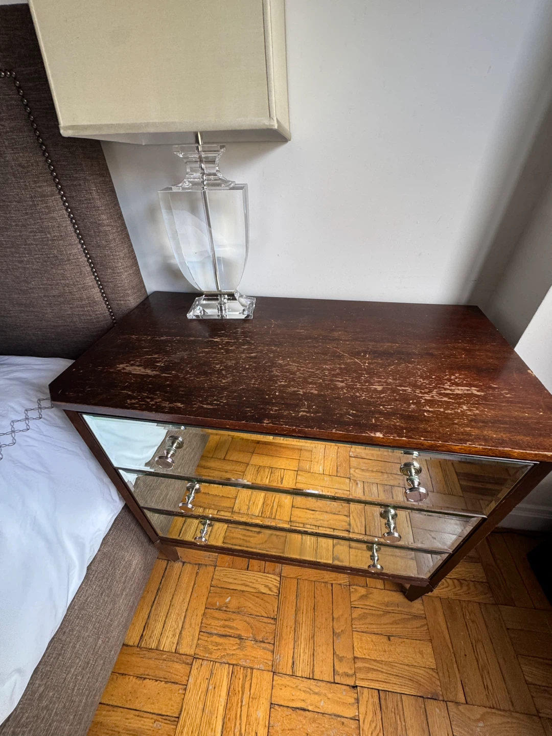 Ethan Allen Pair of Mirrored Dresser Nightstand - photo 2