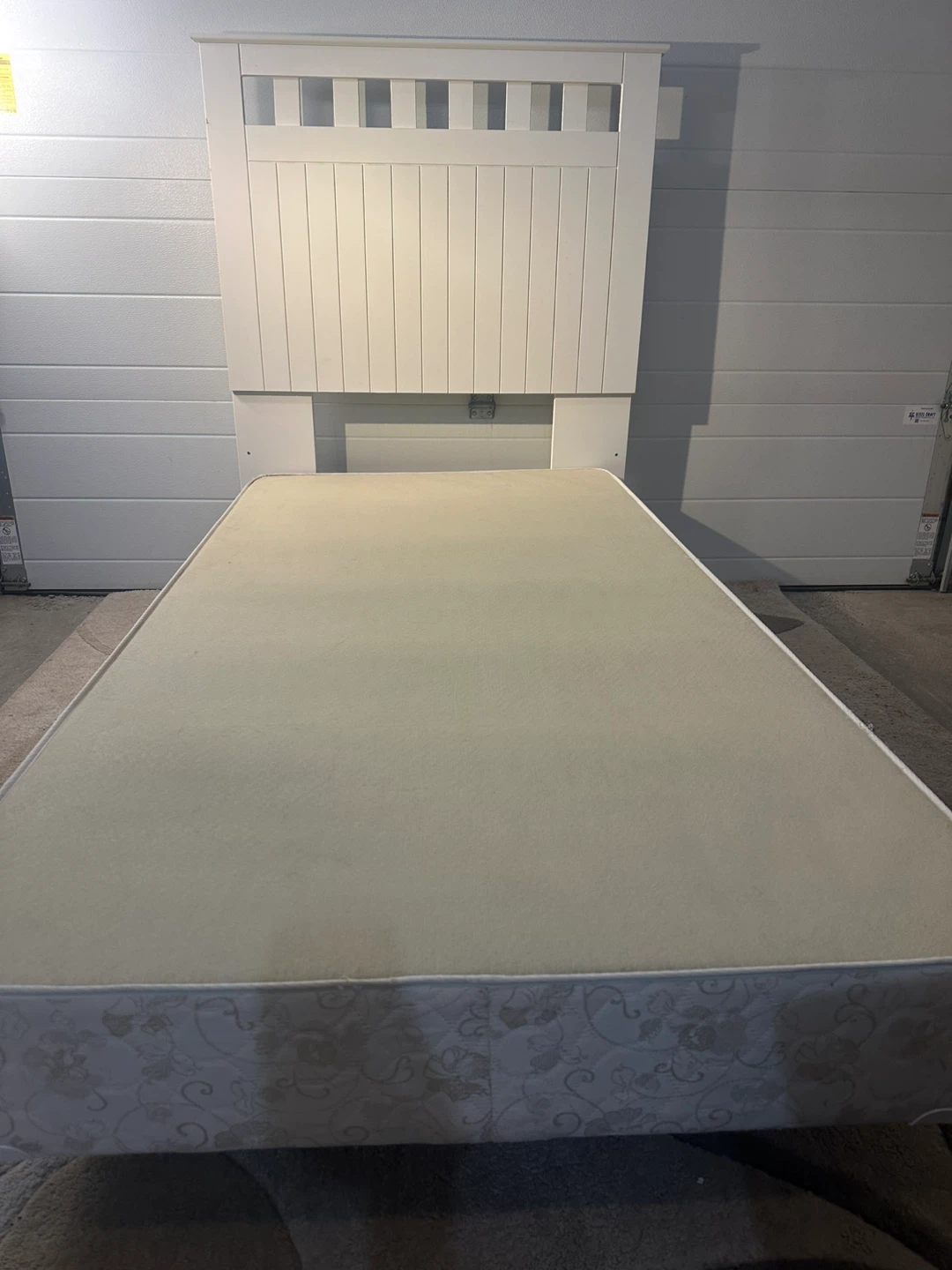 White Single Bed Set (No Mattress Included) - photo 4