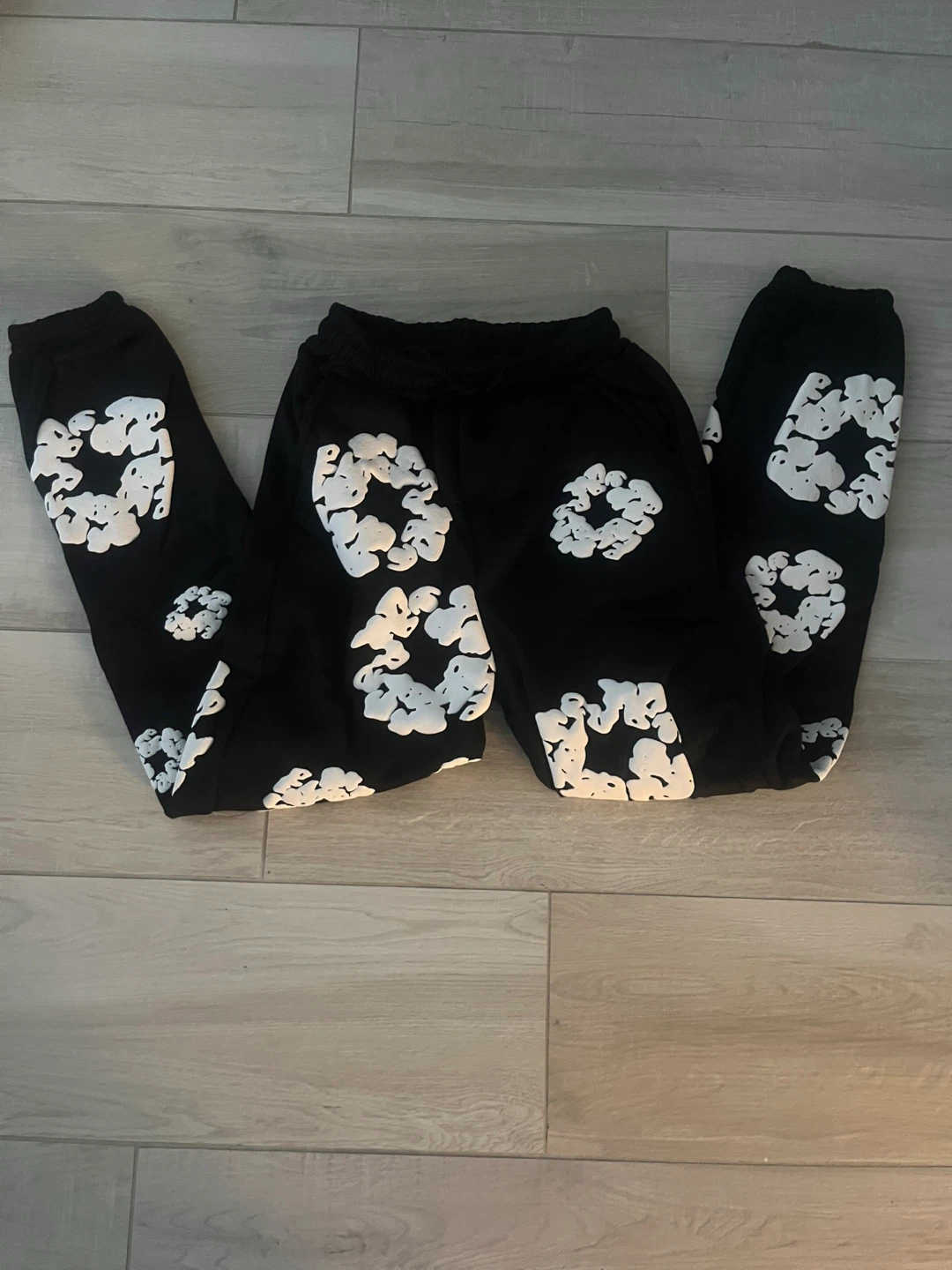 Black Sweatpants with White Cloud Graphic - photo 2