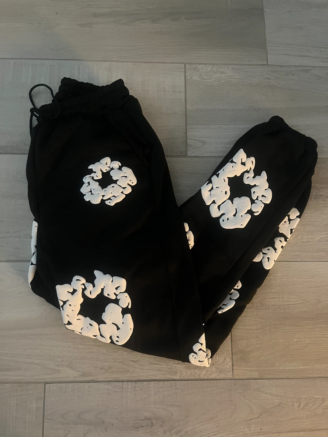 Black Sweatpants with White Cloud Graphic - photo 3