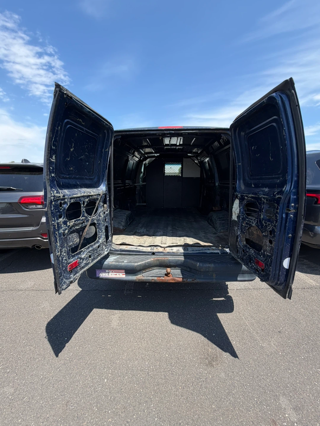 2009 FORD E-150 - photo 5