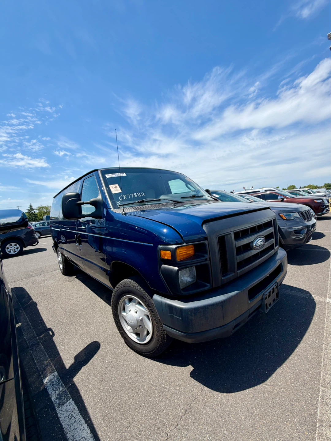 2009 FORD E-150 - photo 2