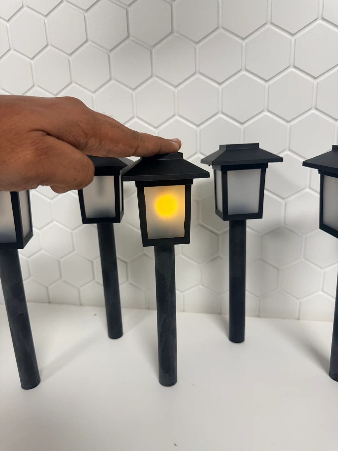 Set of 6 Black Solar flame effect Pathway Lights - photo 3