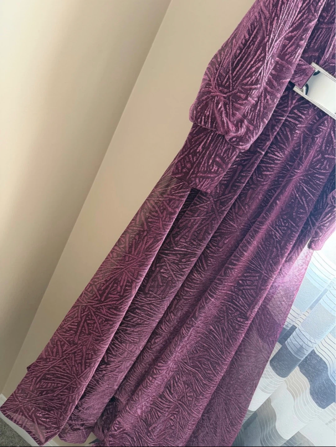 Burgundy Velvet Dress with Belt - photo 3