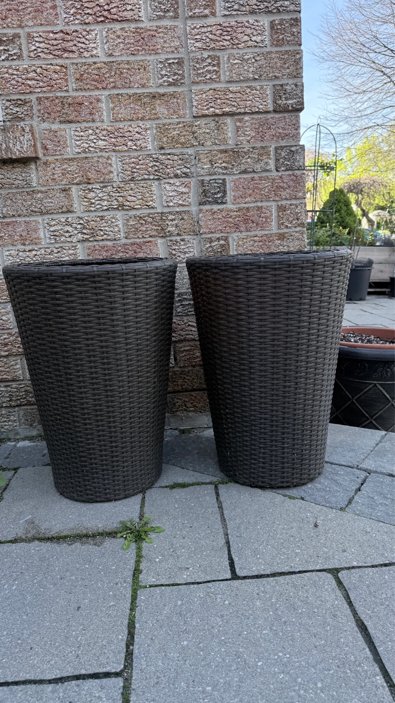 Set of 2 Brown Wicker-Style Planters - photo 4