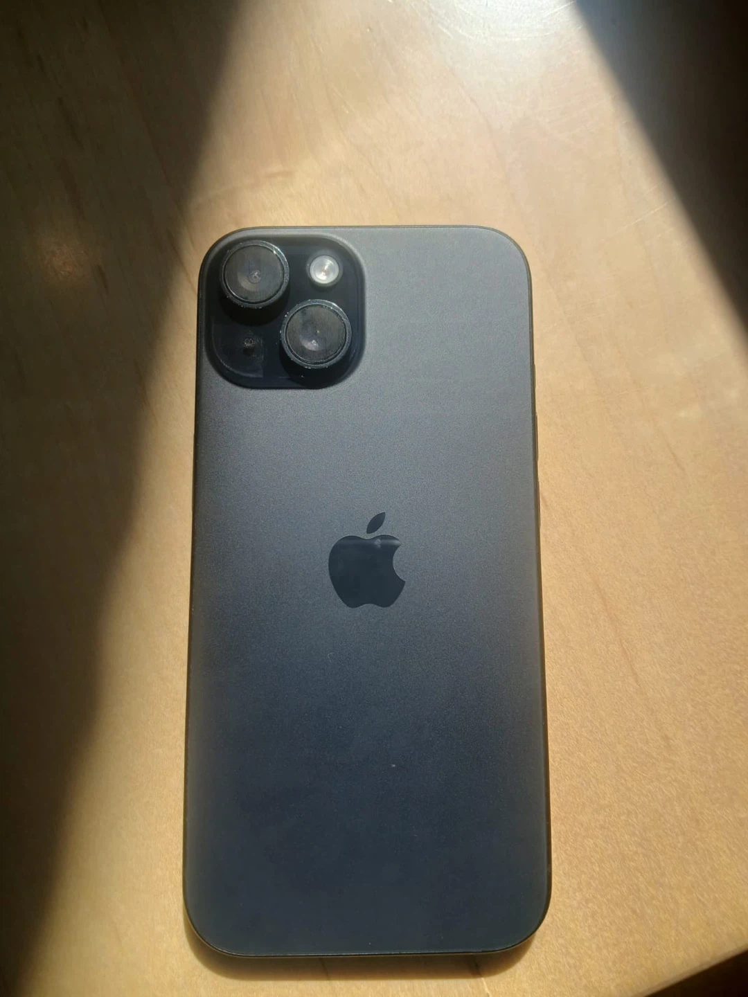 Apple iPhone 15