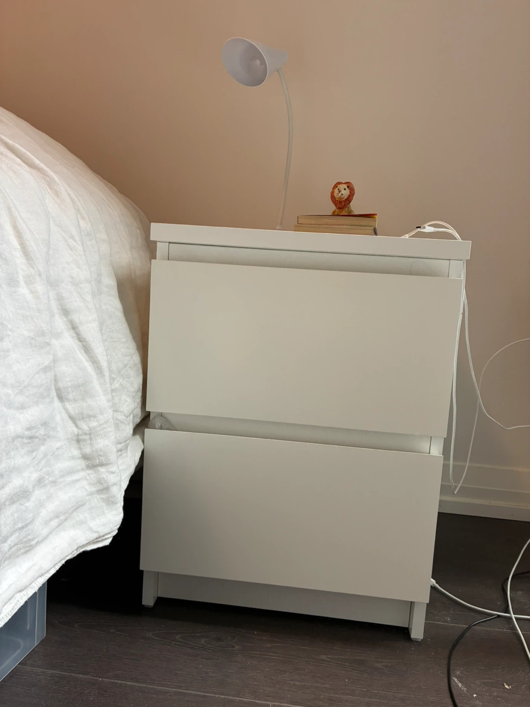 White 2-Drawer Nightstand