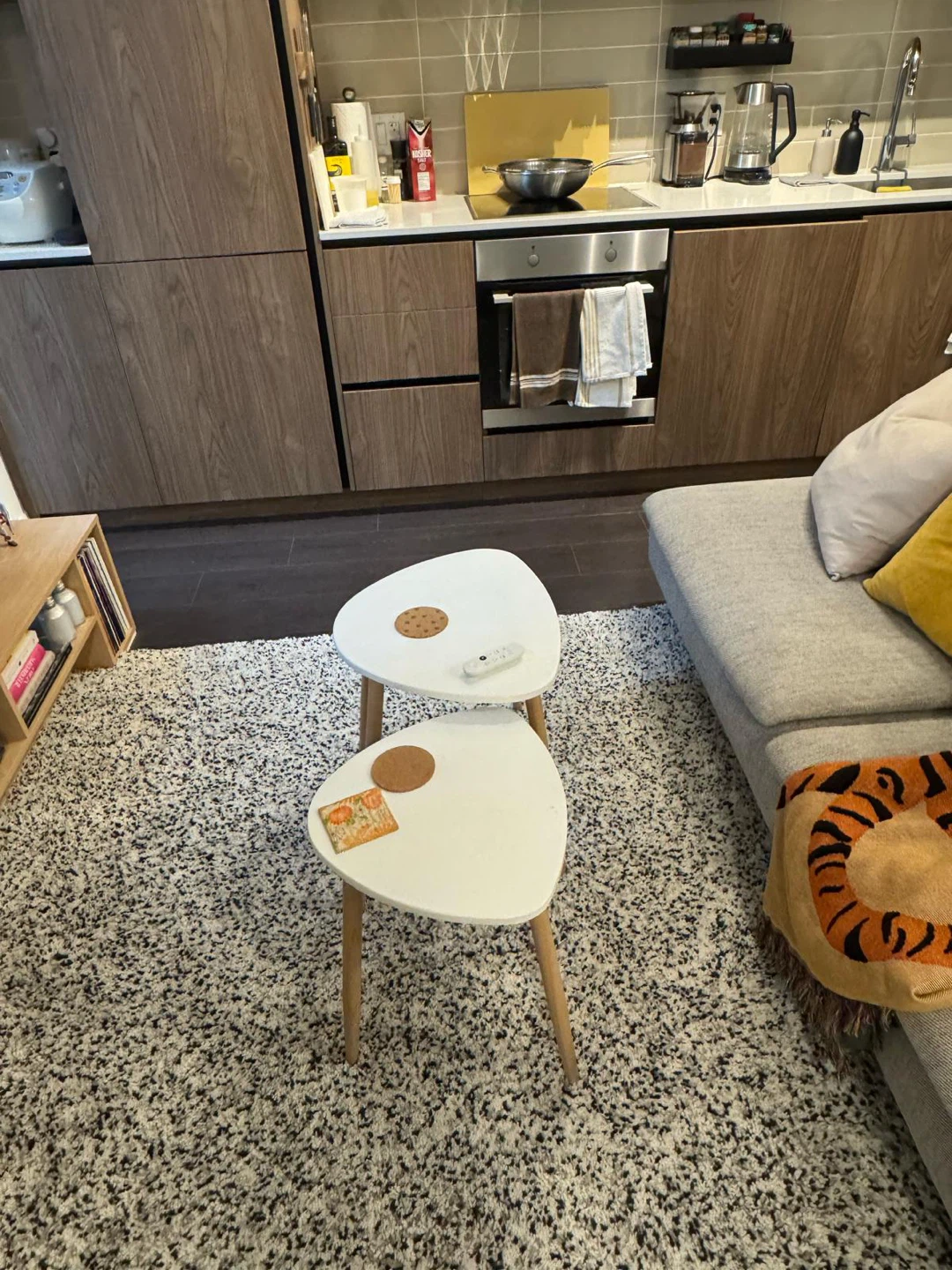 Set of 2 White Nesting Side Tables