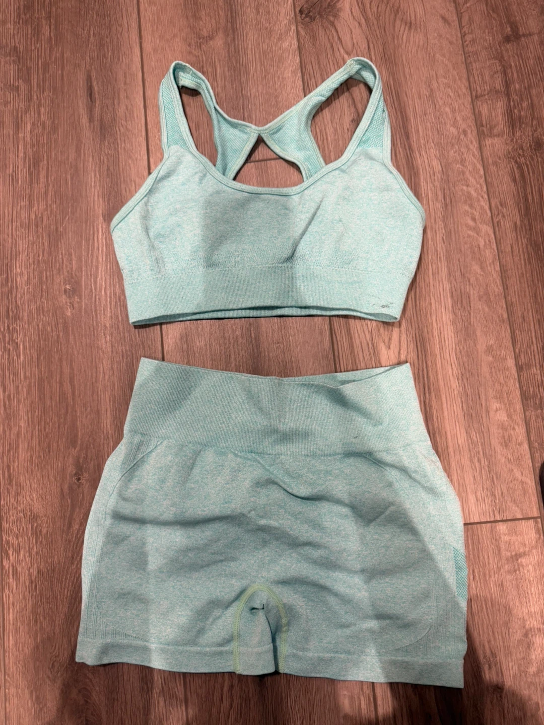 Light Blue Seamless Sports Bra and Shorts Set - photo 2
