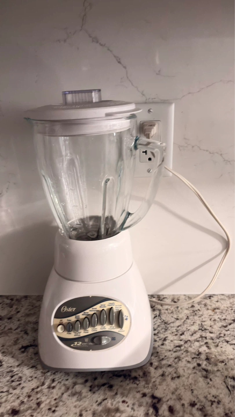 Oster 12-Speed Blender - photo 2