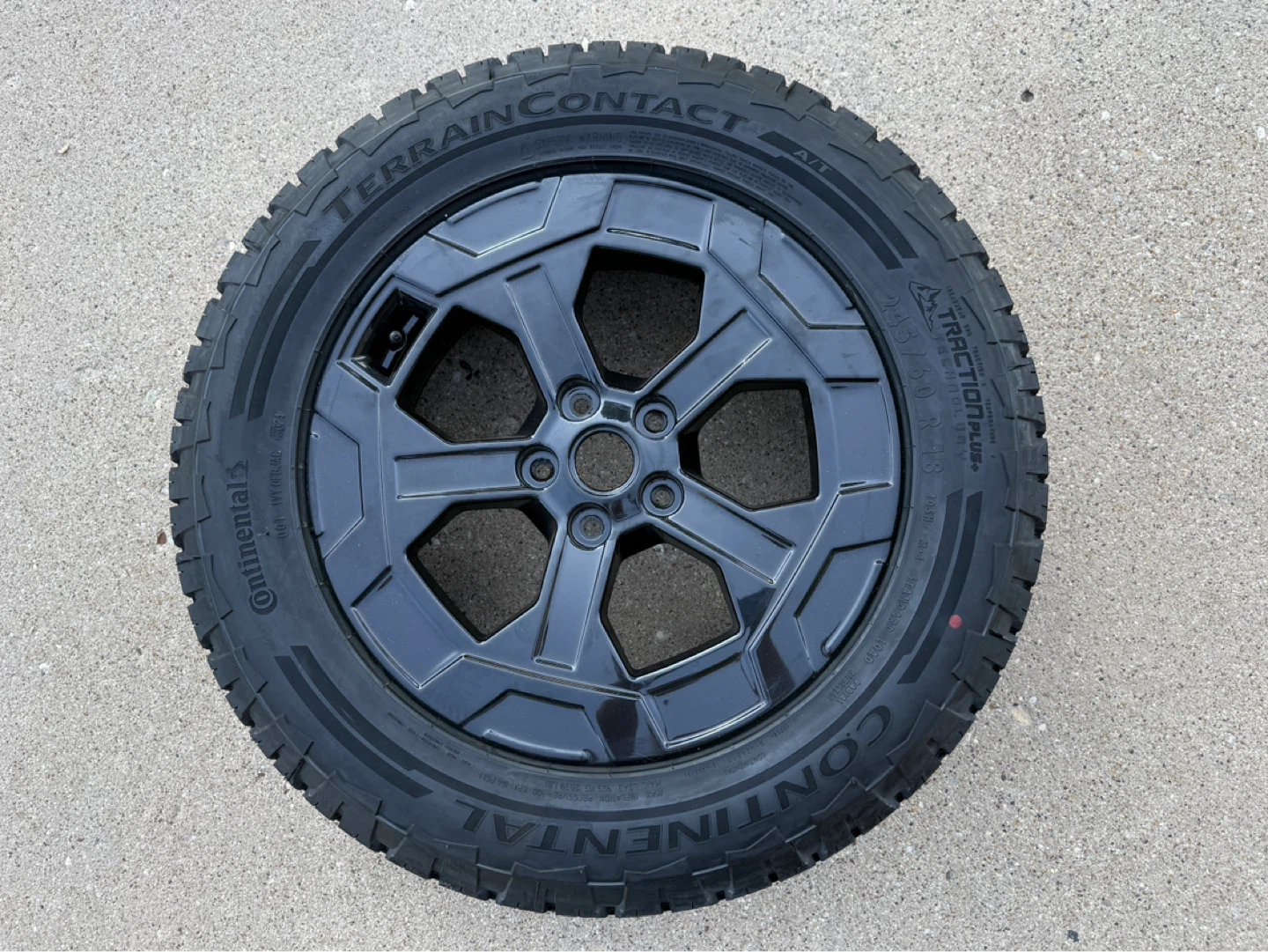 Continental TerrainContact A/T Tire 245/60R18