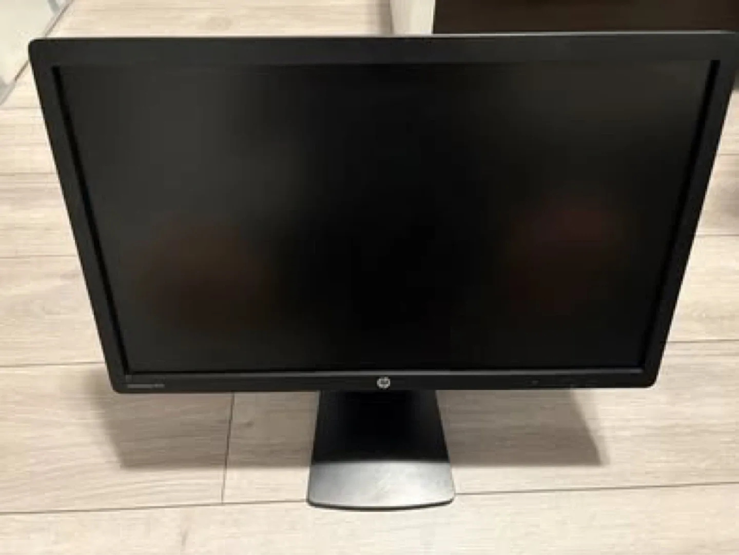 23" Monitor - HP EliteDisplay E231 & Speakers