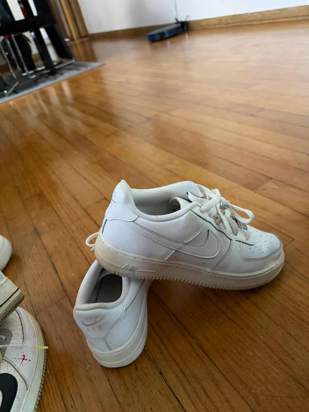 Nike shoes - photo 3