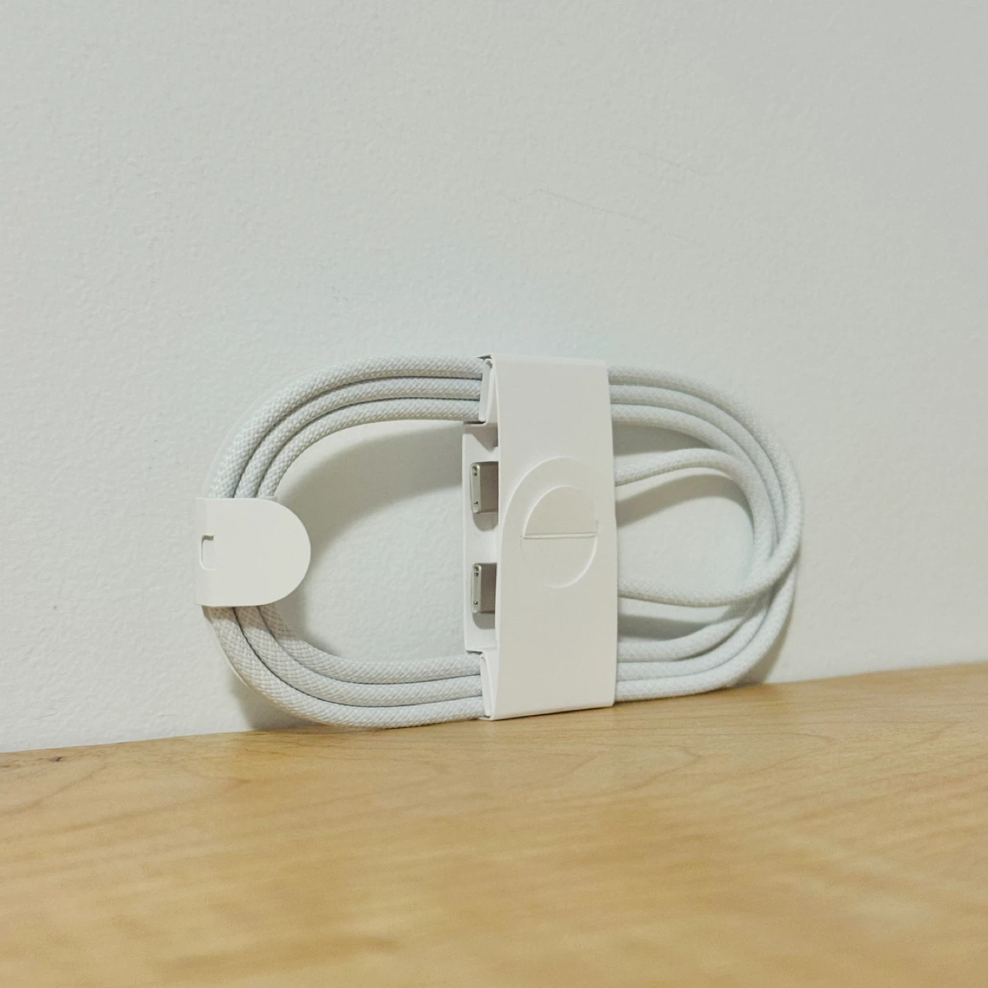 Apple Braided USB-C Cable 1 Meter - Brand New - photo 3