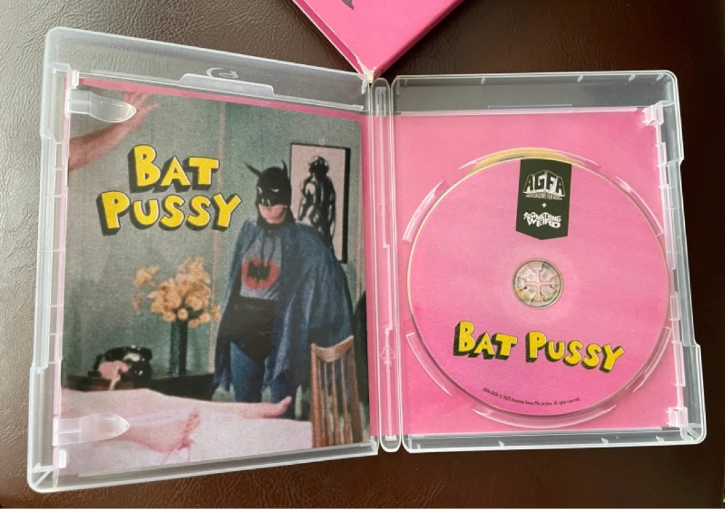 Bat Pussy Vinegar Syndrome Blu Ray With Slipcover - photo 3