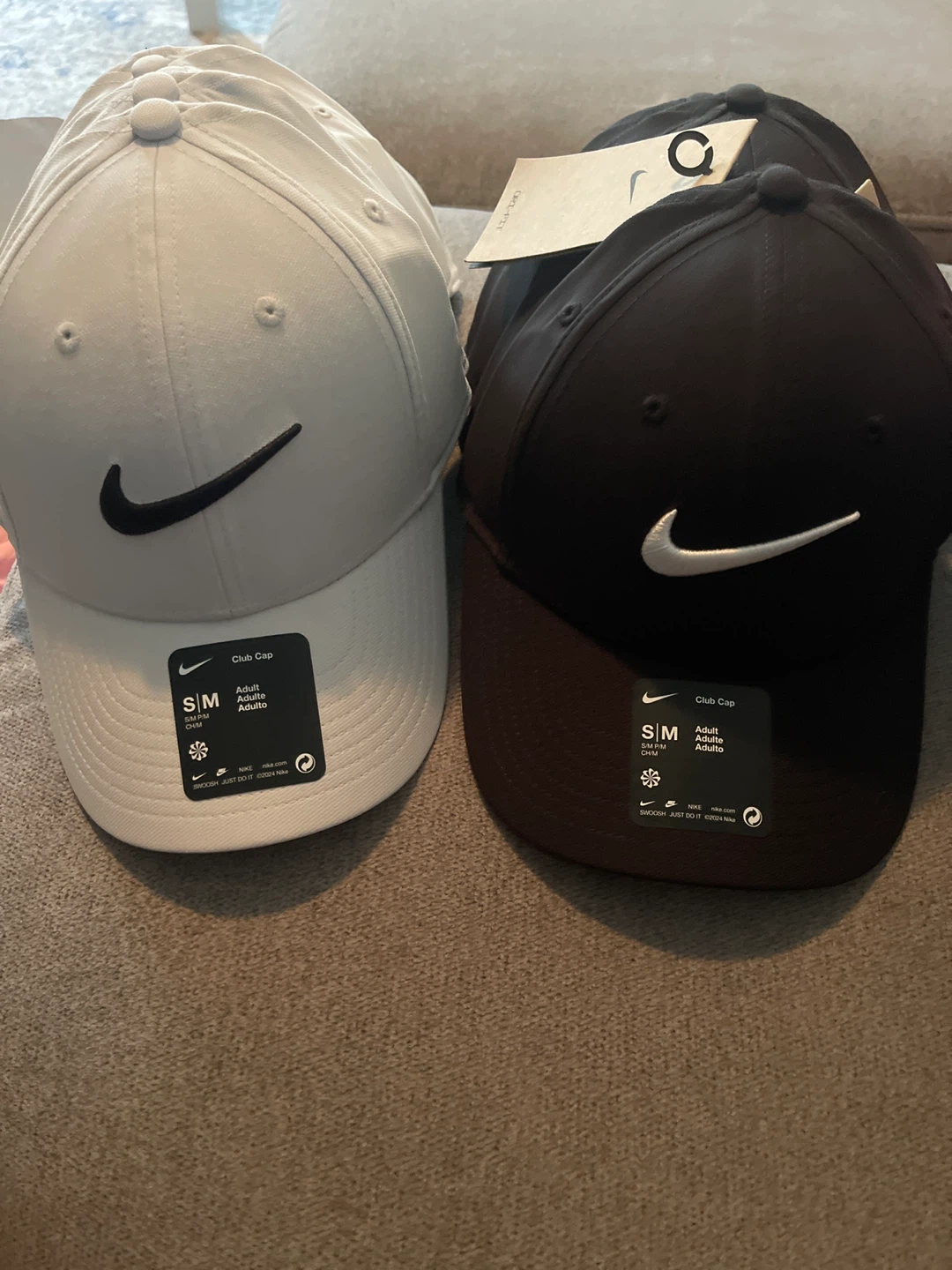 Nike Club Cap - White & Black - Size S/M (2 Pack)