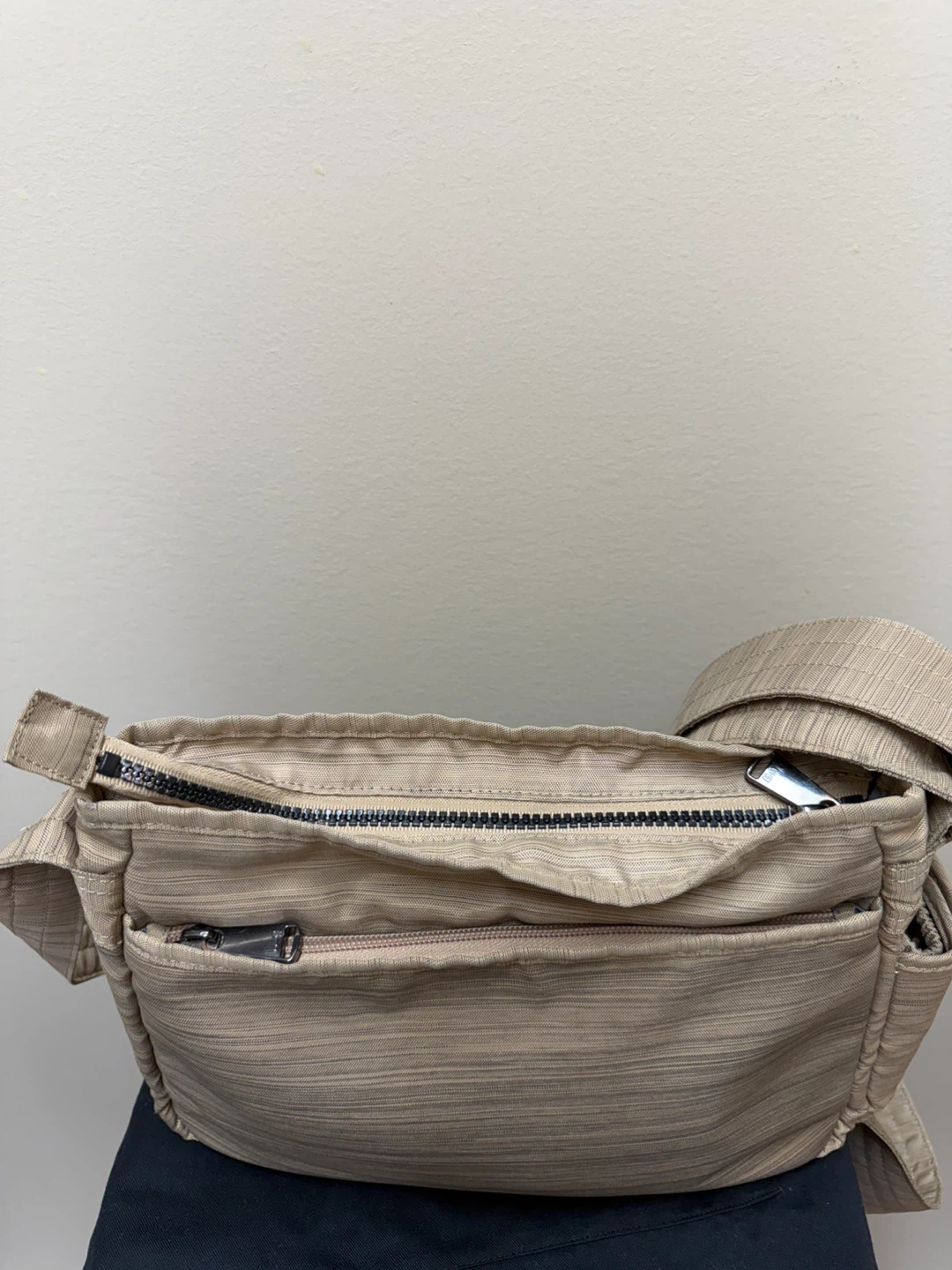 Lug’s Gold Shimmy Crossbody Bag - photo 5