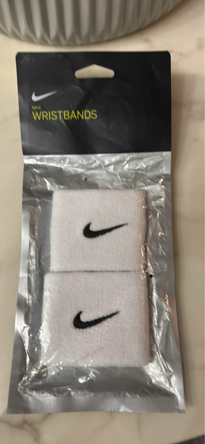 Nike Wristbands - Red, Black, White (3 Pairs) - photo 4