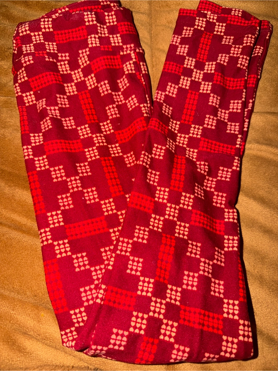 Lularoe Leggings L/XL Red Heart Pattern