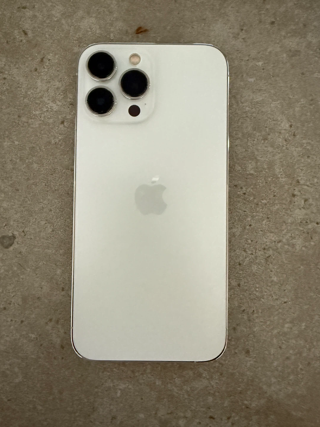 Apple iPhone 13 Pro Max - photo 2