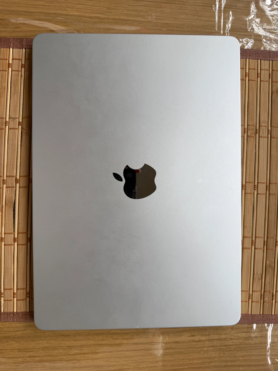 Apple MacBook Air M2 13.6-inch
