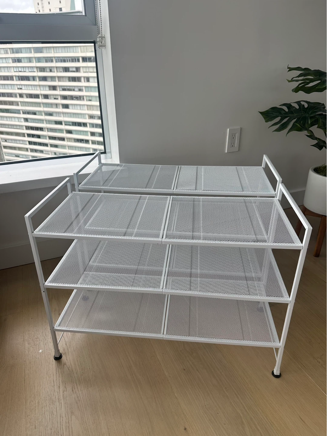 3-Tier White Mesh Shoe Rack / Storage Shelf - photo 4