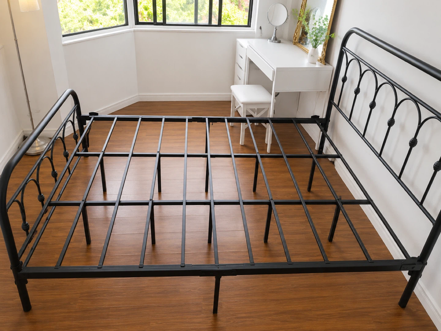Black Metal Bed Frame Queen Size - photo 2