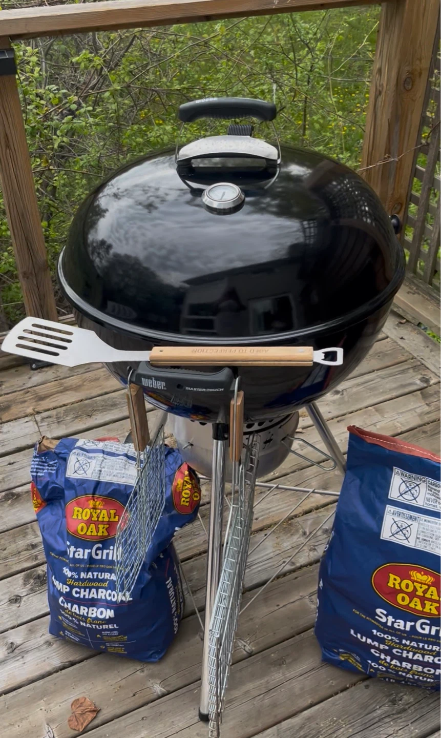 Weber Master-Touch Charcoal Kettle Grill