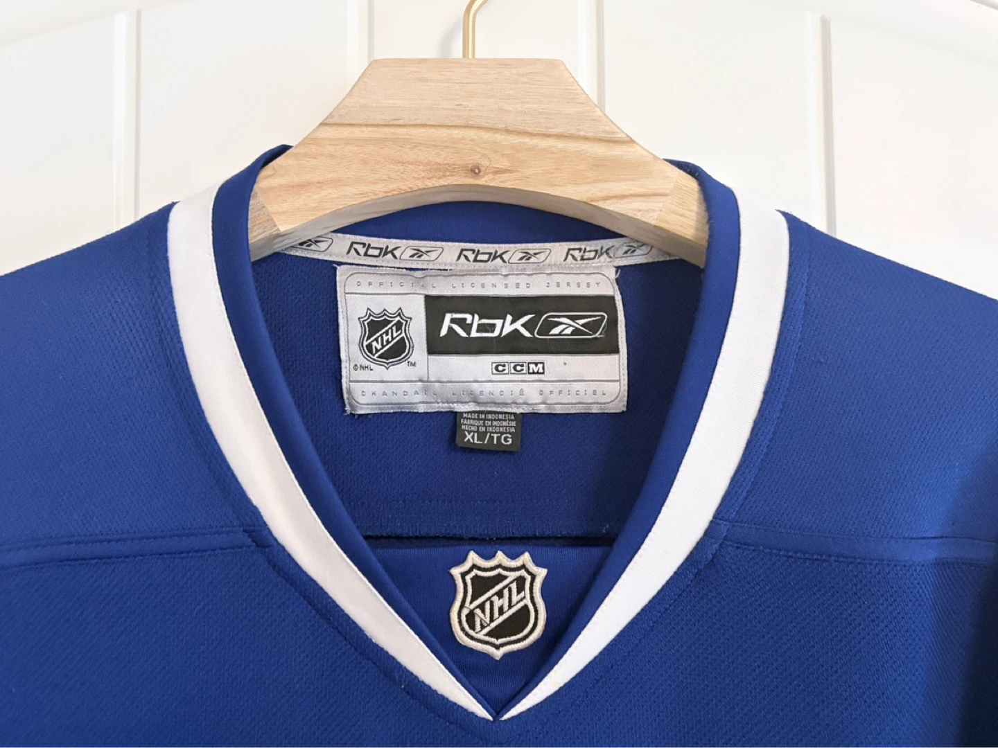 Authentic Reebok Vancouver Canucks Orca Blue Jersey Size XL - photo 3