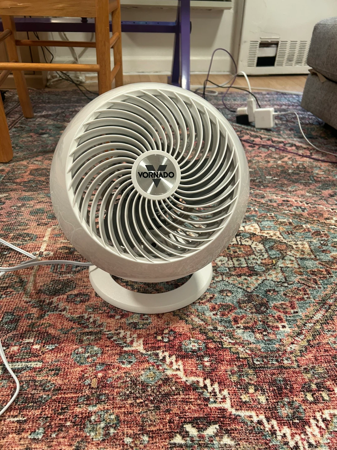 Vornado 560 4 Speed Medium Floor Fan - photo 3