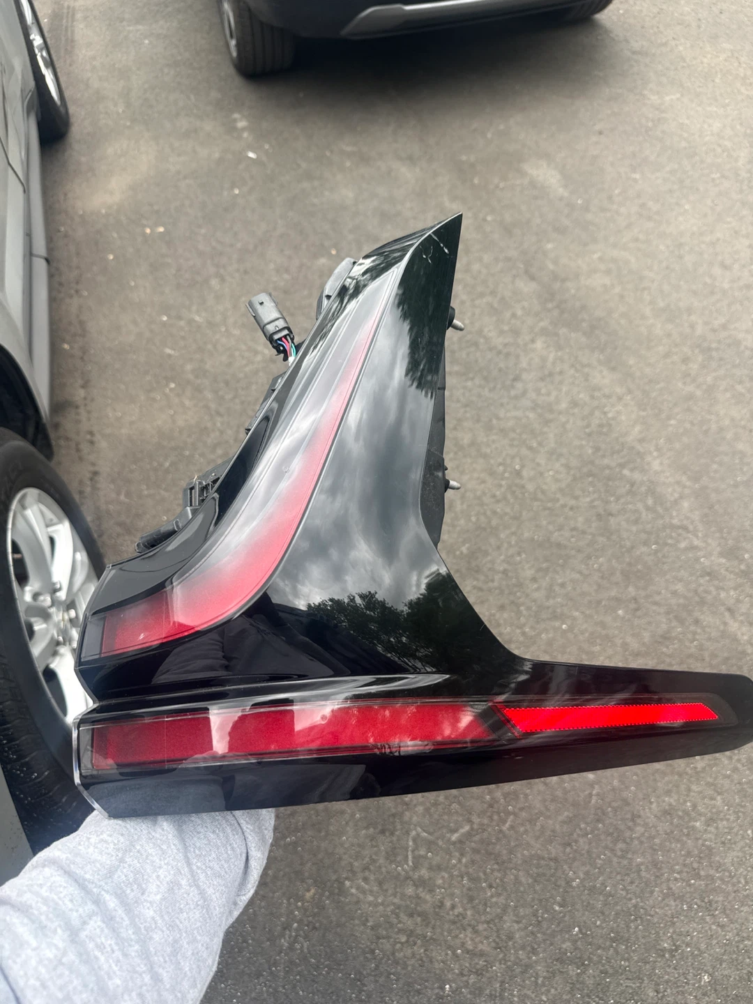 Black Car Tail Light Assembly - photo 2