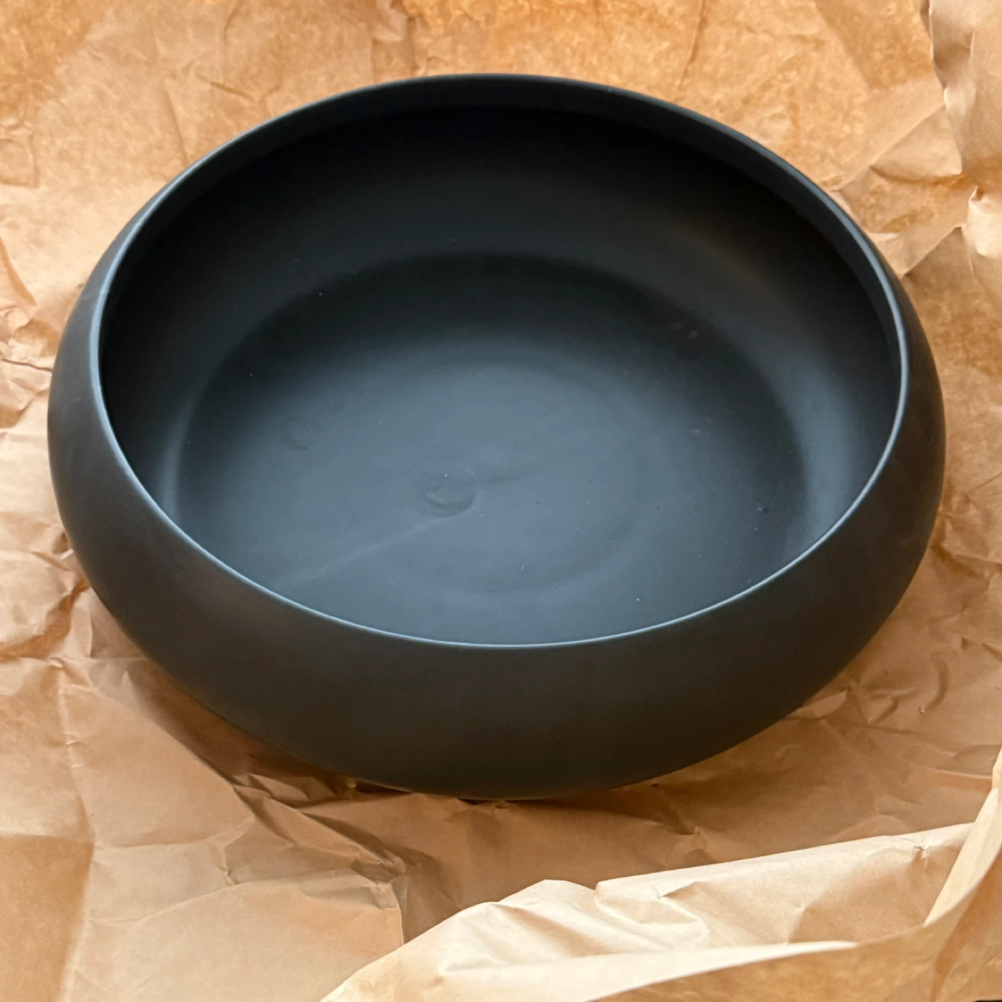 Brand new pair of large black shallow planter pots