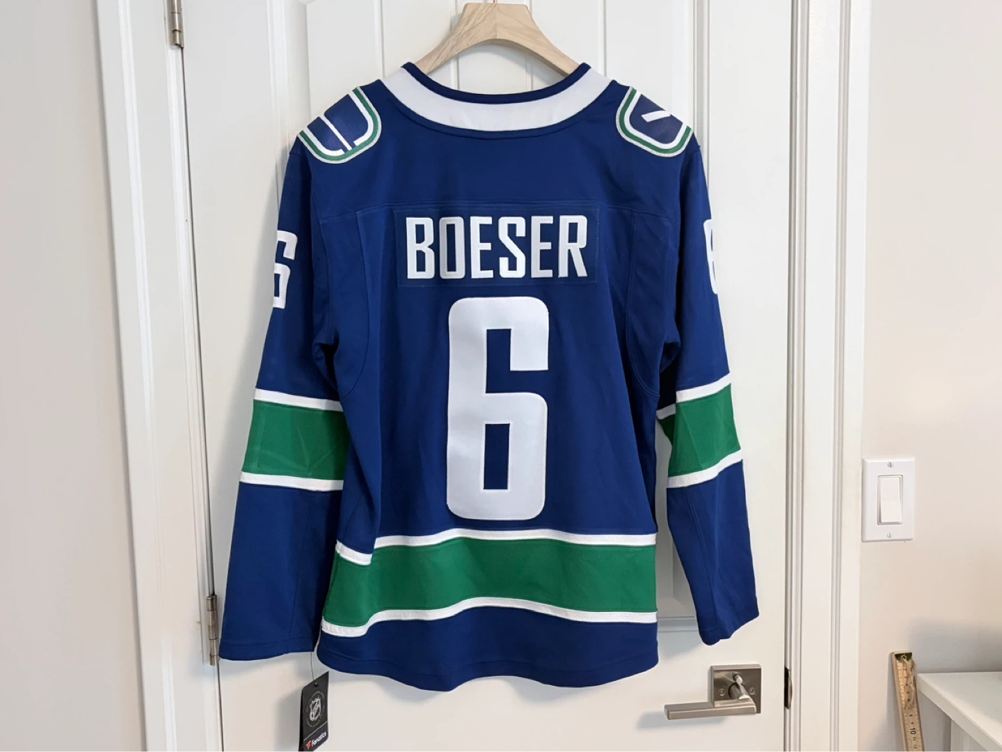 BNWT Authentic Fanatics Canucks Brock Boeser Jersey Small