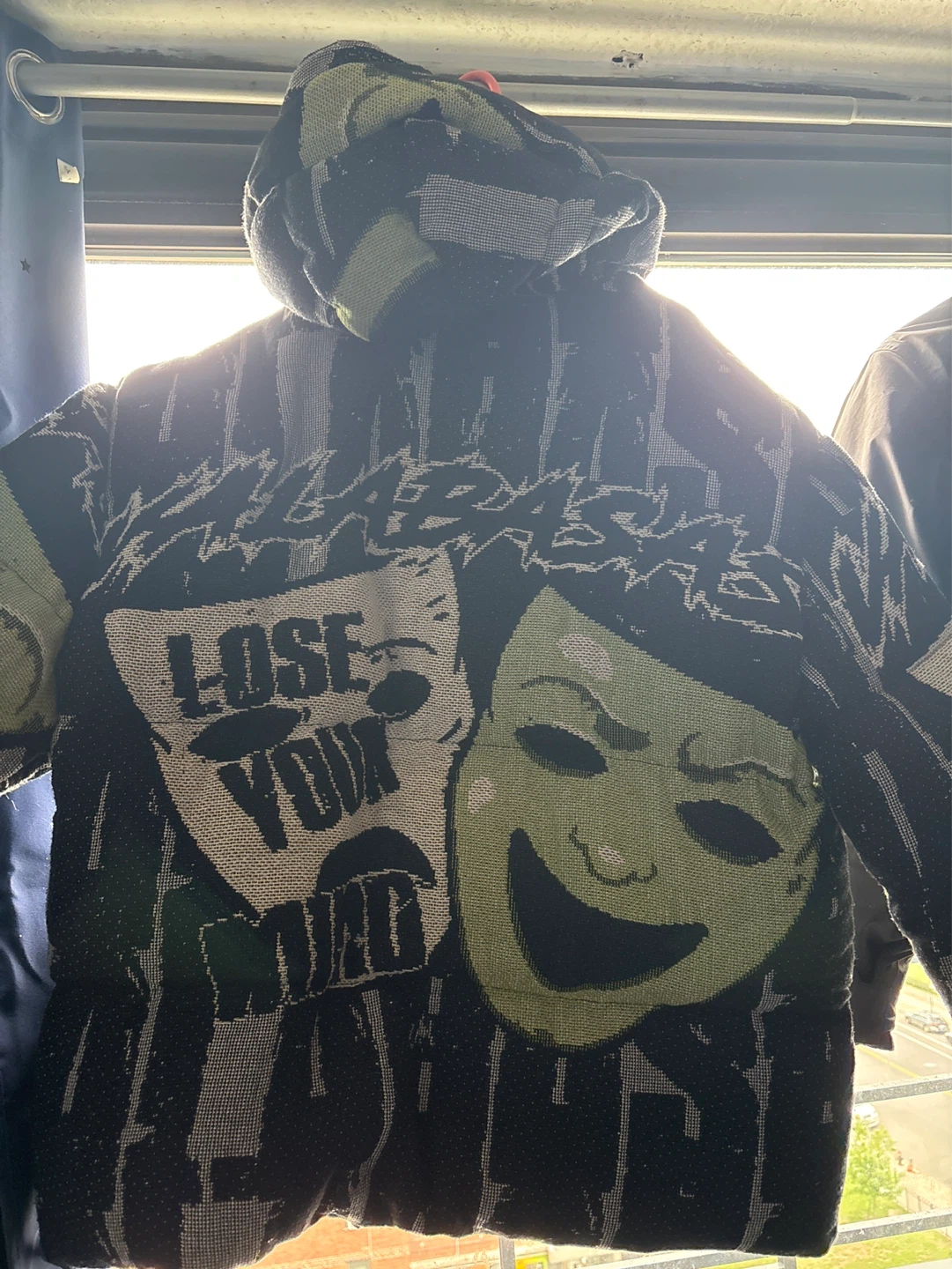Valabasas "Lose Your Mind" Graphic Puffer Jacket - Size L - photo 4