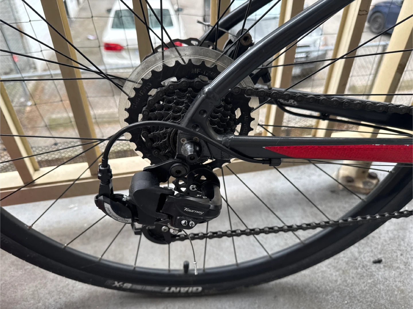 Giant Escape Hybrid Bike - Size XS - photo 4