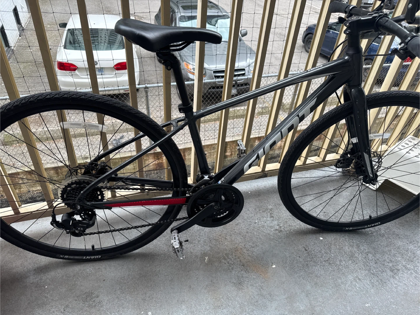 Giant Escape Hybrid Bike - Size XS
