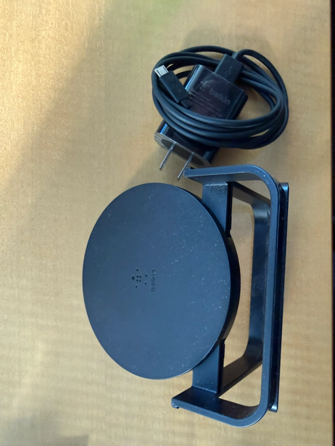 Belkin BOOST↑CHARGE Wireless Charging Stand 10W BU001 - photo 2