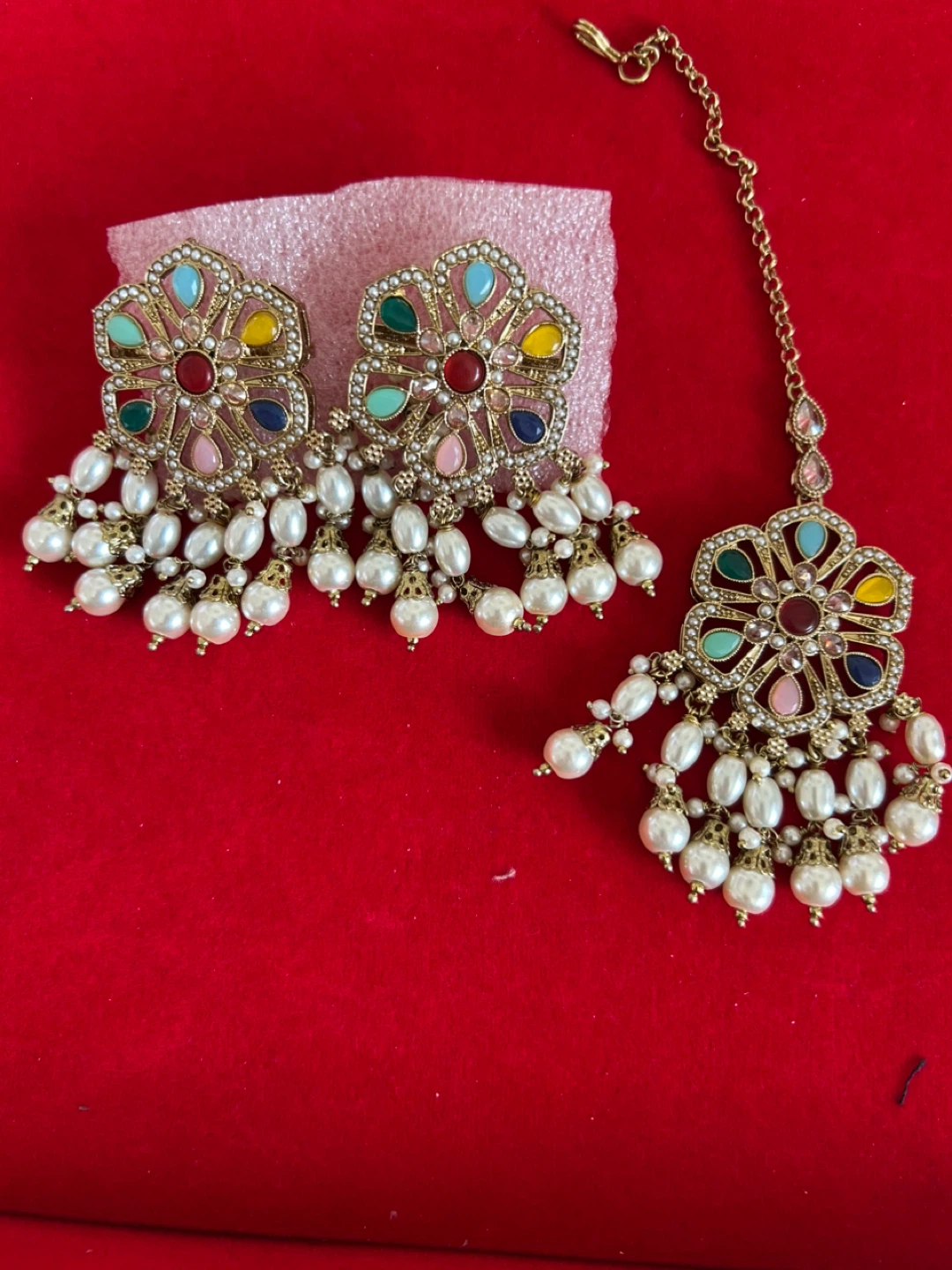 Gold-tone Maang Tikka and Earrings Set with Pearls