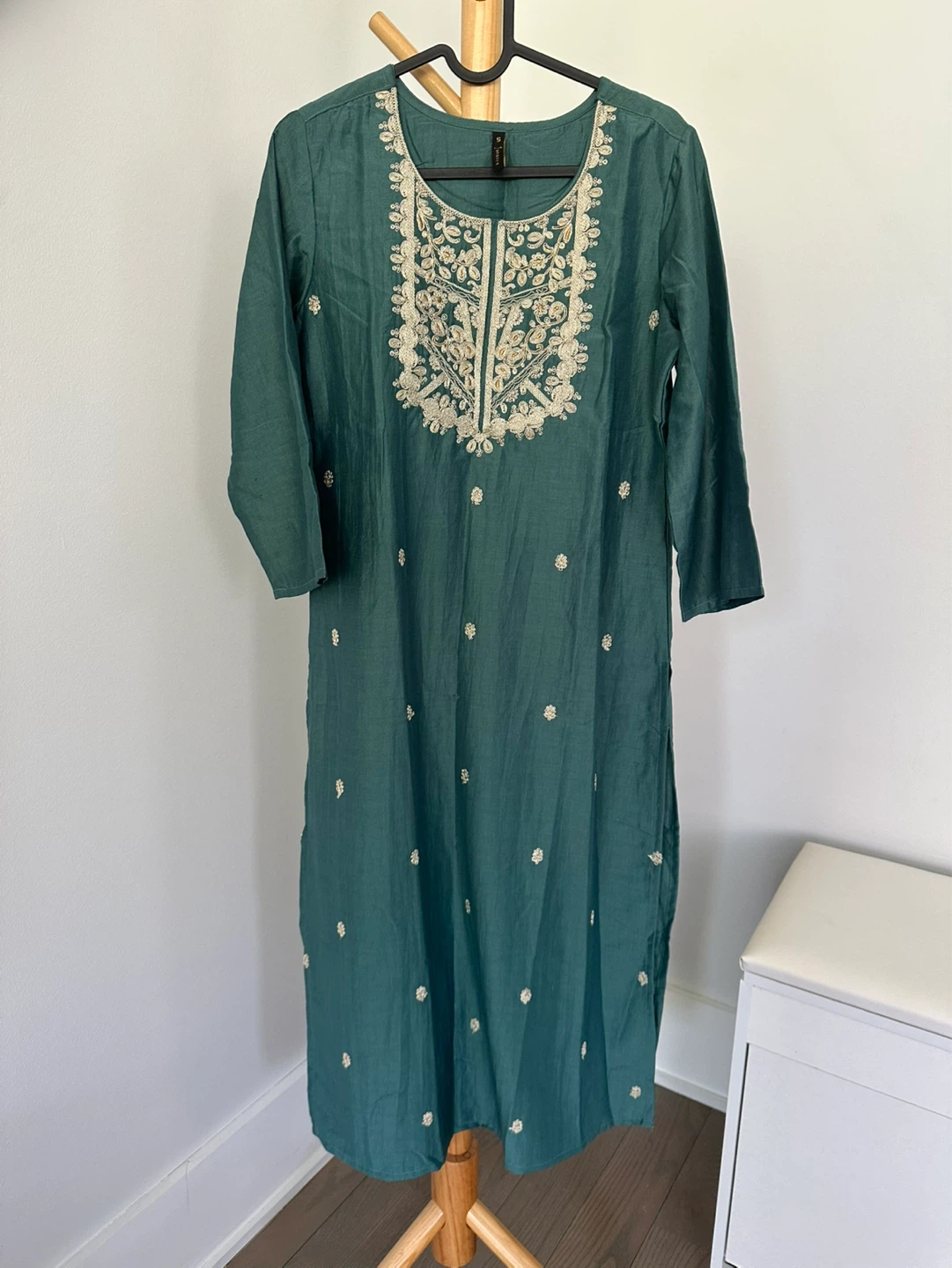 Janaysa Teal Embroidered Kurta with Scarf Set - Size S