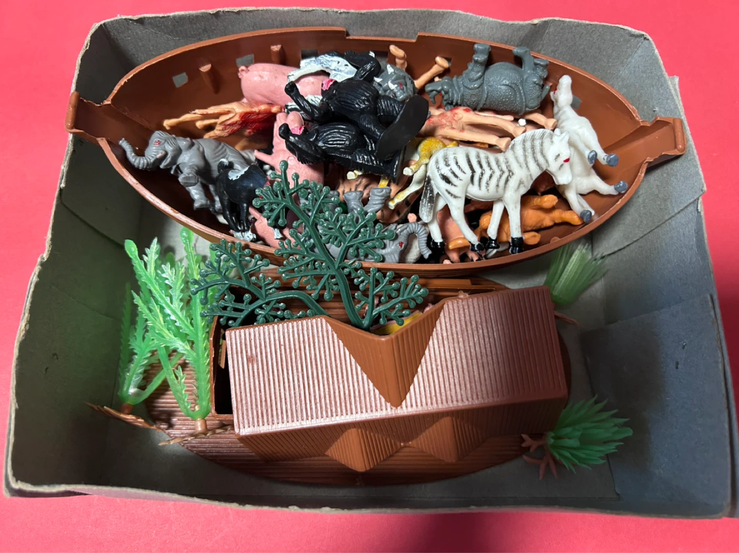Noah's Ark Miniature Play Set - photo 2