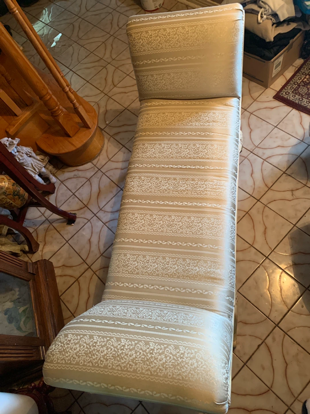 Vintage Wynwood French country Day bed! - photo 2
