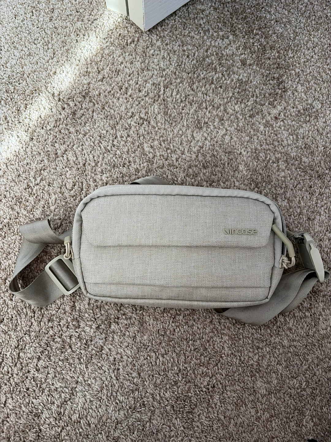 Incase crossbody bag
